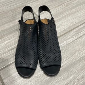 Lucky Brand Women's Jazley Synthetic Wedge Bootie